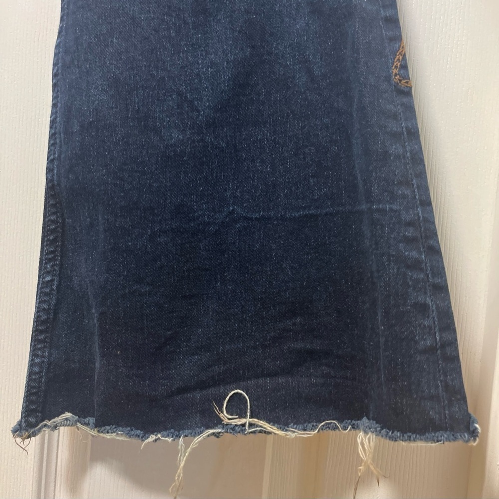 Shyanne Dark Blue Flared Jeans with Embroidered Detail Size 32 Bell bottom - Picture 4 of 14